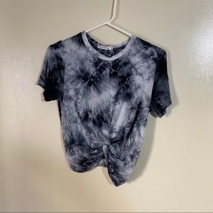 Women Medium - Black Tie Dye Crop Top